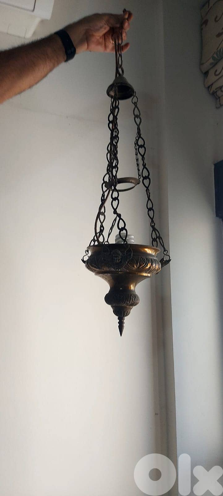 Chandelier 1
