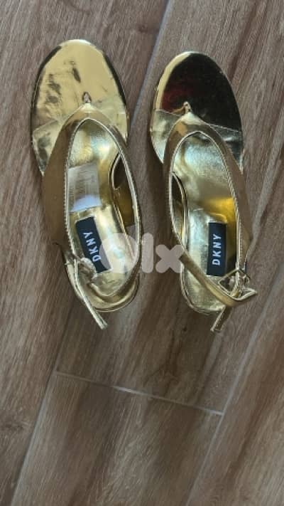 dkny heels new