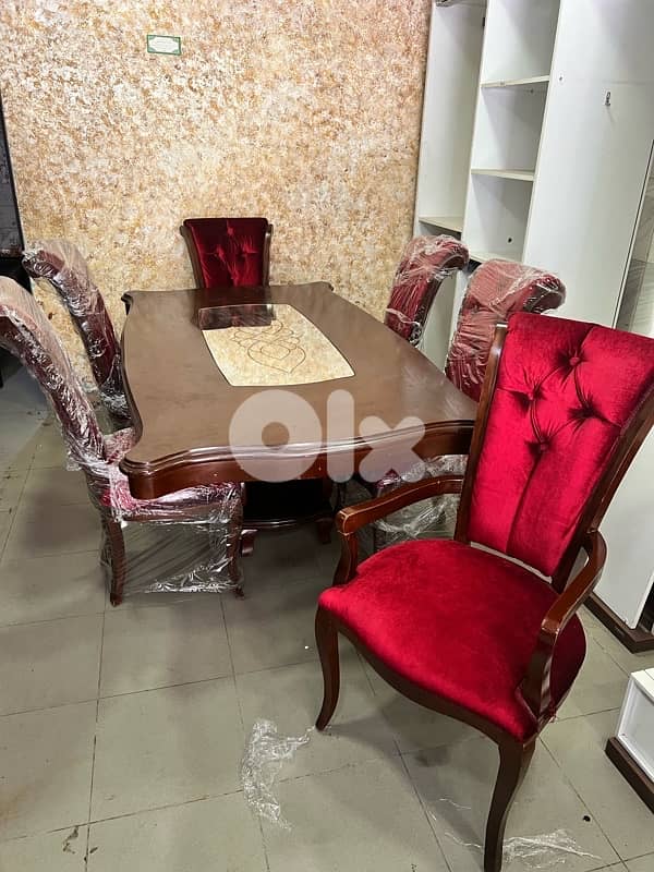 غرفة سفرة 6 كراسي خشب زان شبه جديدة 6