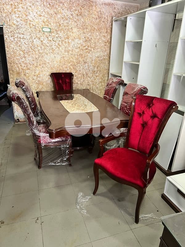 غرفة سفرة 6 كراسي خشب زان شبه جديدة 7