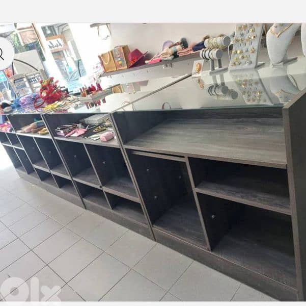 4pcs dressing room or shop drawer units 1