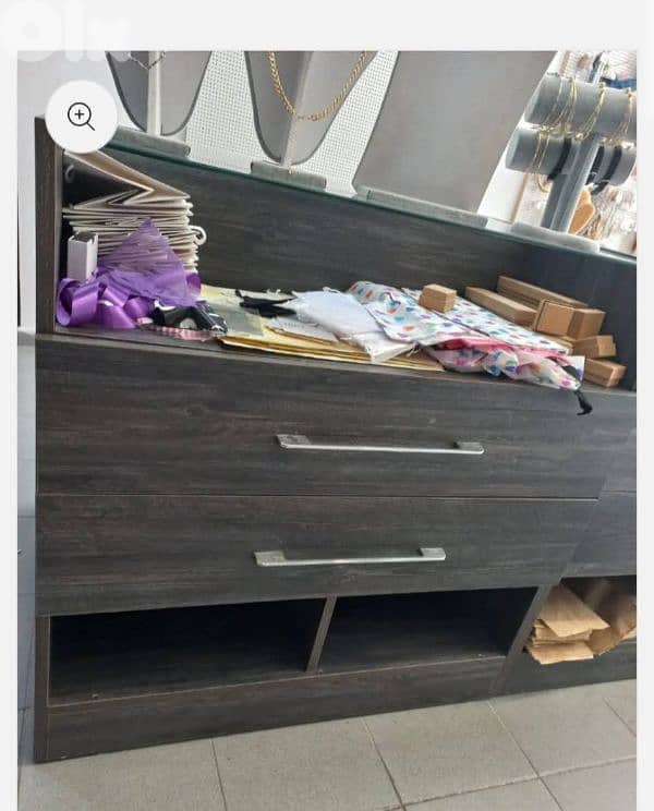 4pcs dressing room or shop drawer units 2
