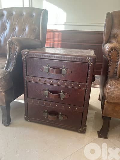 brown leather chest vintage