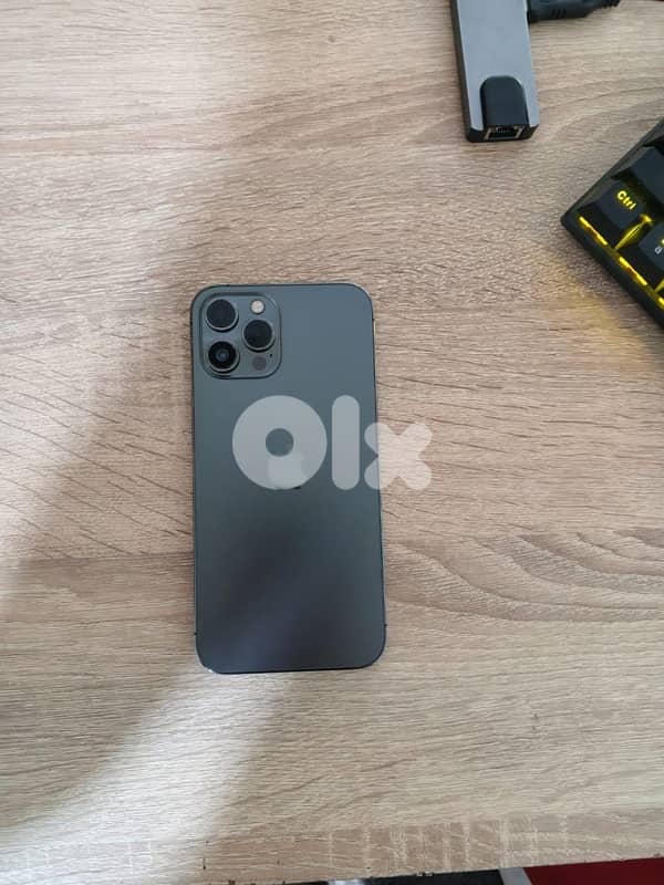 iphone 12 pro max 3