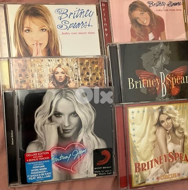 Britney Spears original albums (virgin megastore) 0