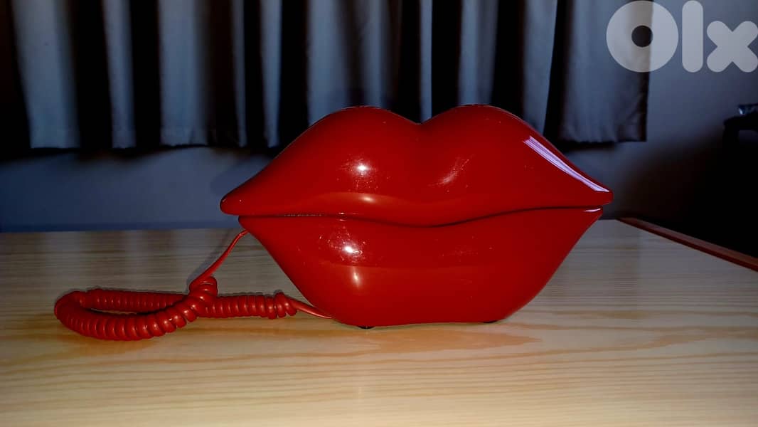 Red Lips Landline Telephone 2