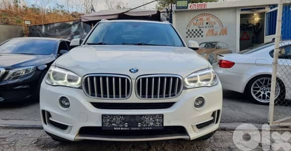BMW X5 2017 X drive full options Ajnabieh clean carfax