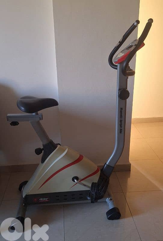 بسكليت منزلية جديدة life gear للاوزان الثقيلة ب 100$ 0