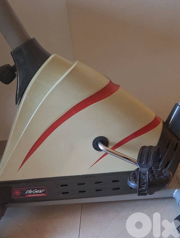 بسكليت منزلية جديدة life gear للاوزان الثقيلة ب 100$ 2