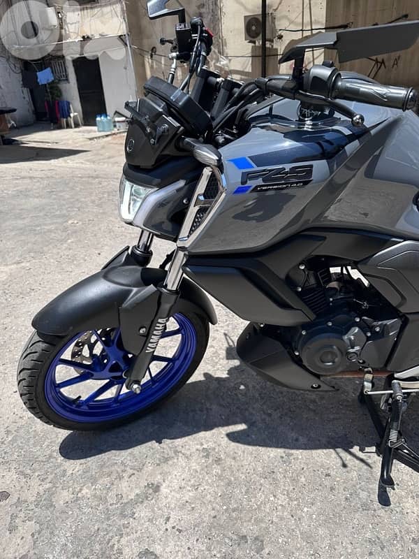 Yamaha FZS 2024 6