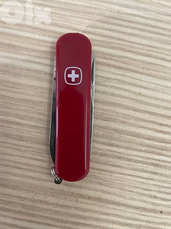 victorinox swiss Army classic pocket knife new 1