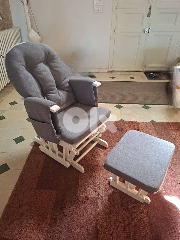 Nursing chair 0