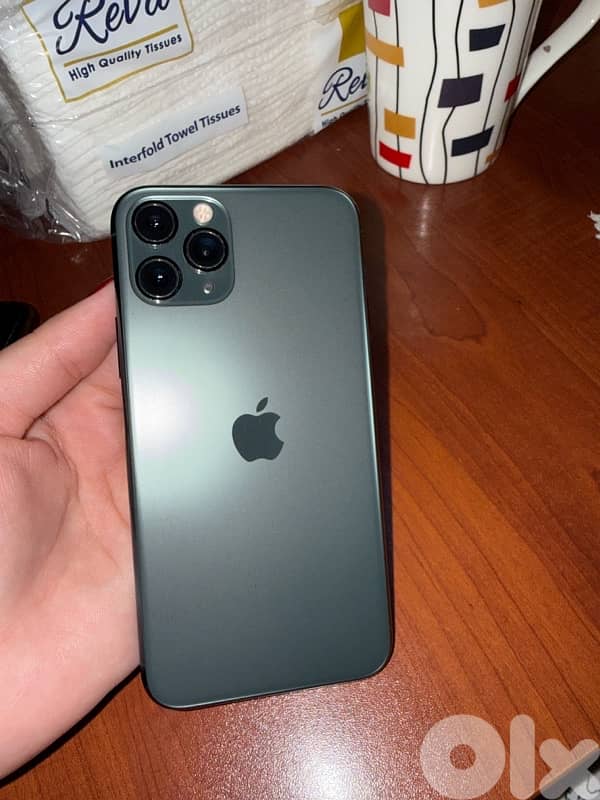 iphone 11 pro 2