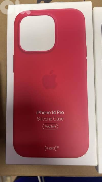 Silicone case MagSafe iPhone 14 pro product red