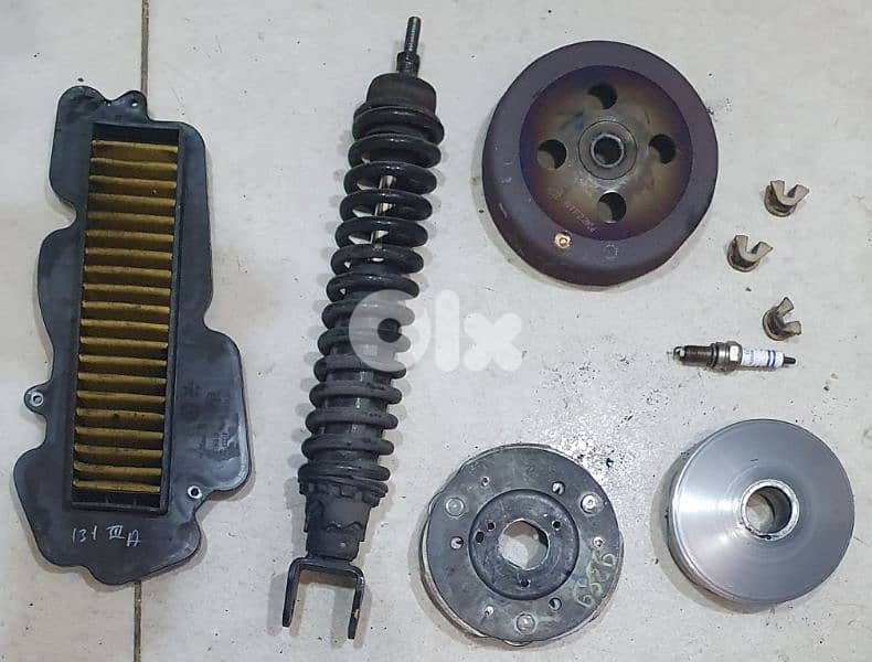 spare parts used vespa vxl 150 original 20$ beyrout ashrafiye 03723895 0