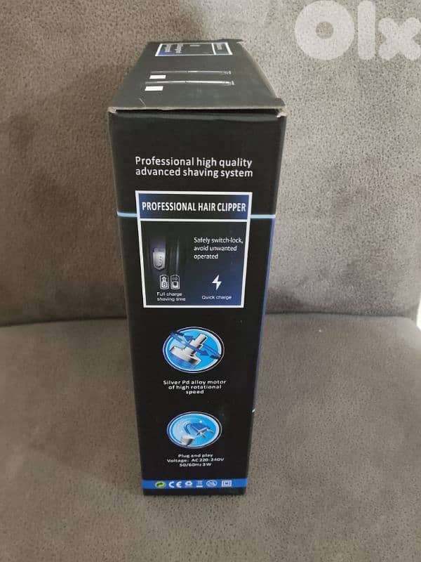 مكنة حلاقة رجالي للبيع ماركة KEMEI بعدا جديد السعر 15$ منهي 4