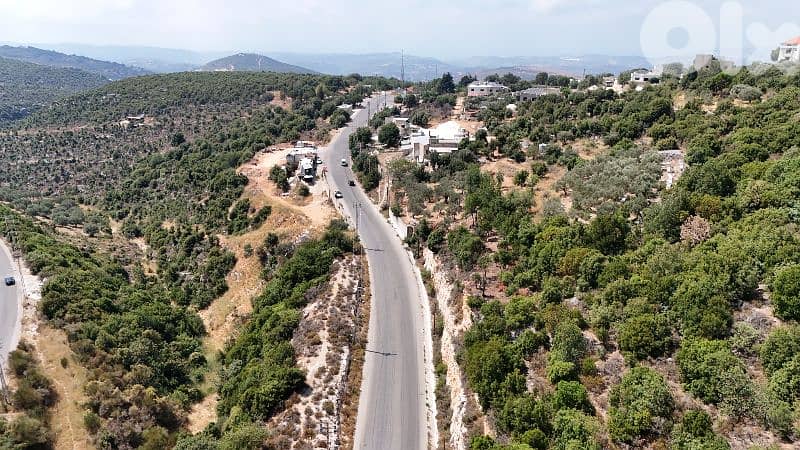 lands for sale in Autostrade Batroun-tannourine أرض للبيع في عورا 2