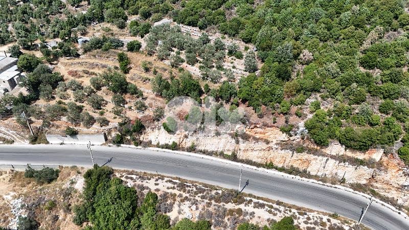 lands for sale in Autostrade Batroun-tannourine أرض للبيع في عورا 4