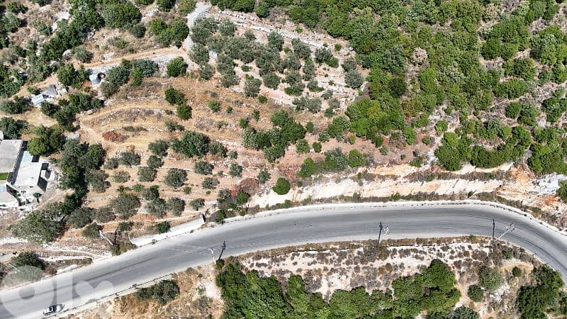 lands for sale in Autostrade Batroun-tannourine أرض للبيع في عورا 7
