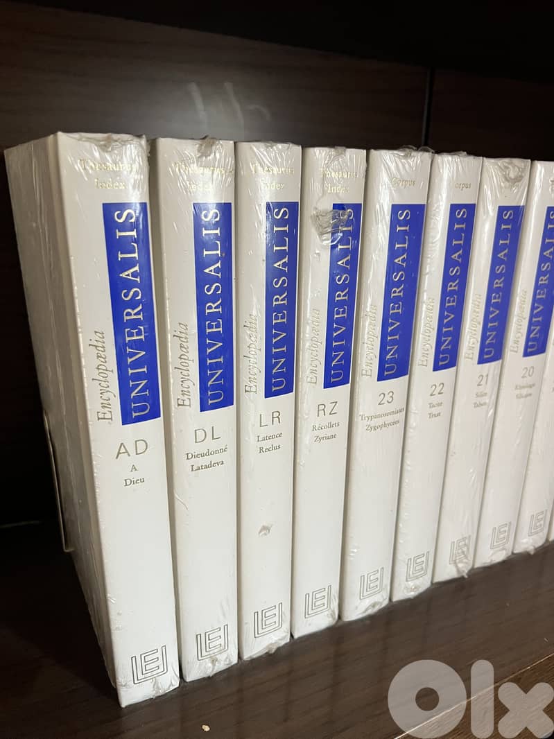 Encyclopedias Universalis 4
