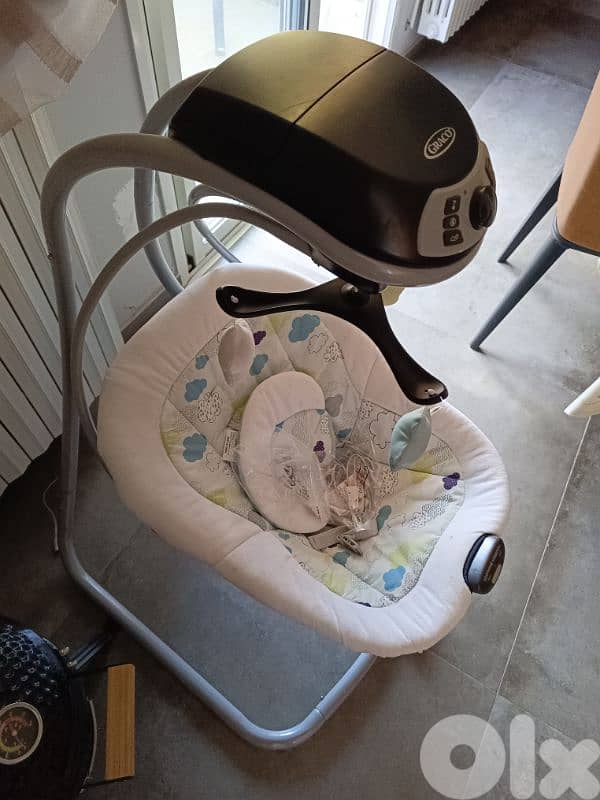 Graco baby swing 1