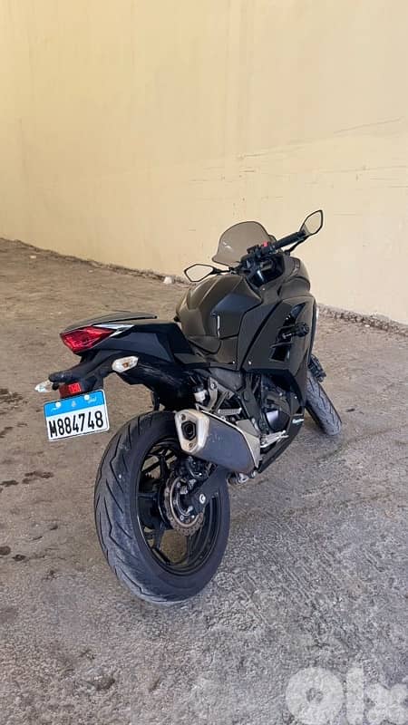Kawasaki Ninja 300 4
