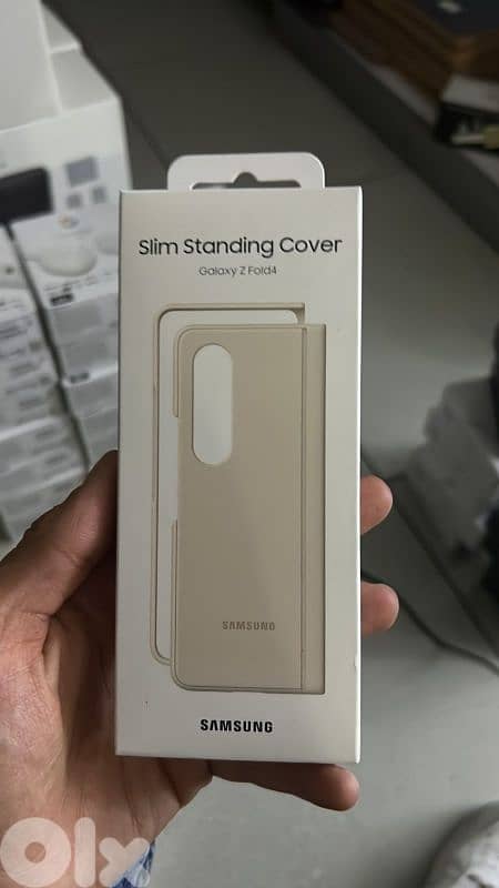 Samsung slim standing cover z fold 4 starlight 0