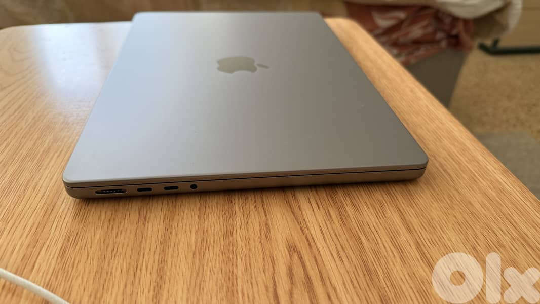 Macbook Pro M1 In Perfect Condition 3
