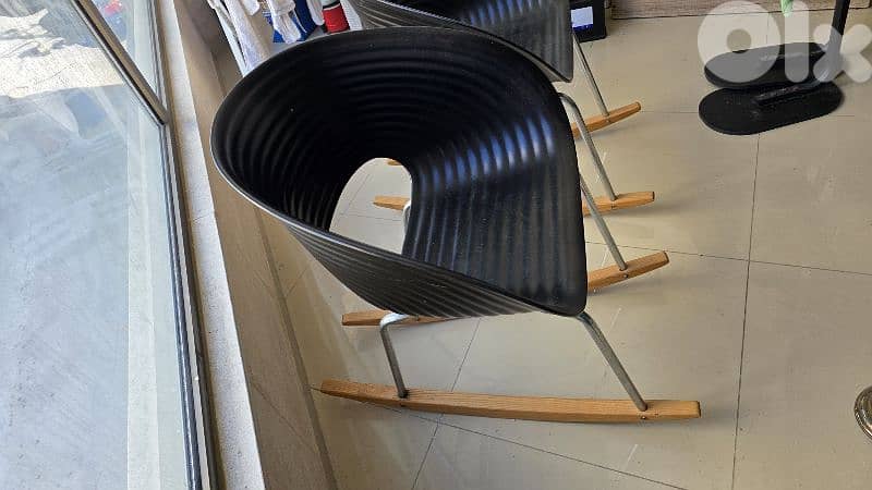 Rocking Chair Vitra Tom Vac Black By Ron Arad كرسي هزاز فينتاج عدد ٢ 1
