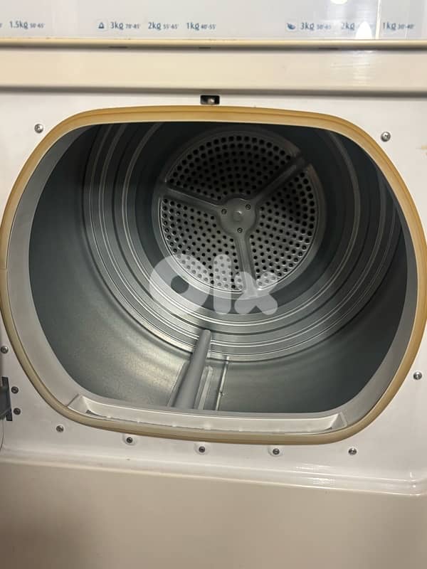 KELVINATOR DRYER نشافة 1