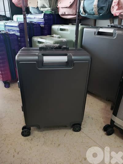 TravelPro Carry on Polycarbonate unbreakable