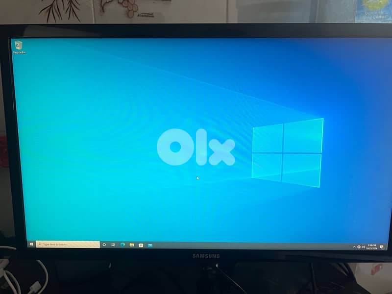 Desktop (without monitor) & UPS 1
