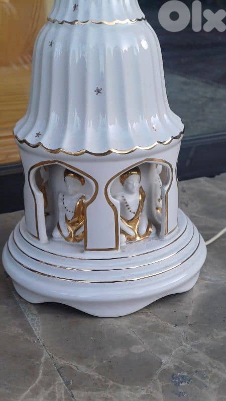 antique 7