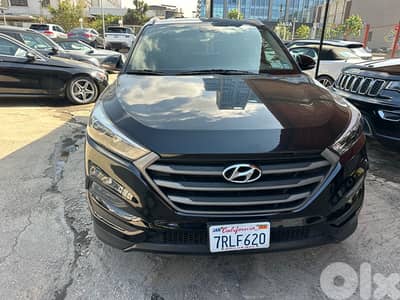 Hyundai Tucson 2017 very clean 50000 miles