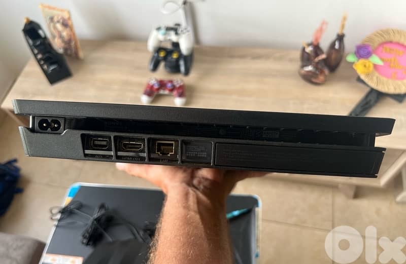 Play Station 4 4