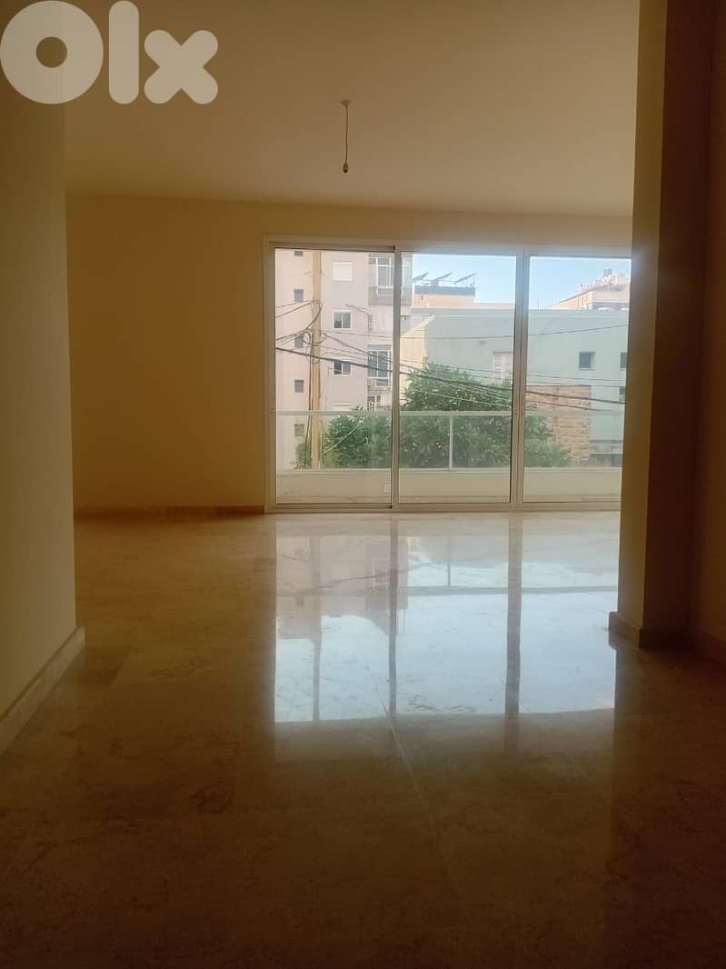 Apartment for Sale in Adonis  0