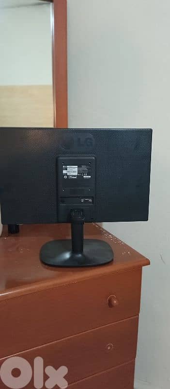 LG Monitor 1
