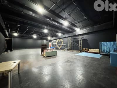 1,300 Sqm - Warehouse for Rent in Naher El Mot