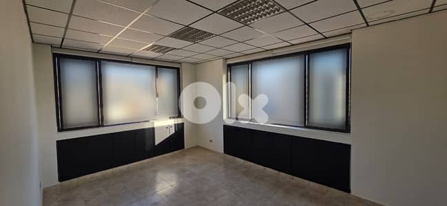 Office for Rent In Sin El Fil مكتب للإيجار في سن الفيل