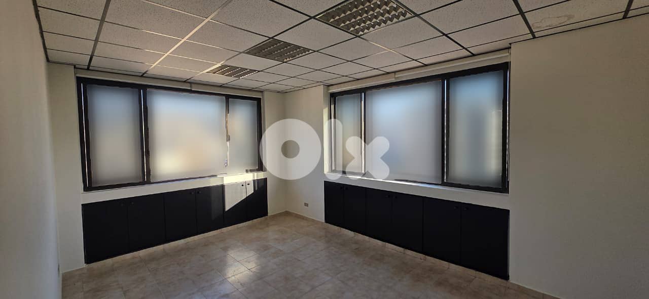 Office for Rent In Sin El Fil مكتب للإيجار في سن الفيل 0
