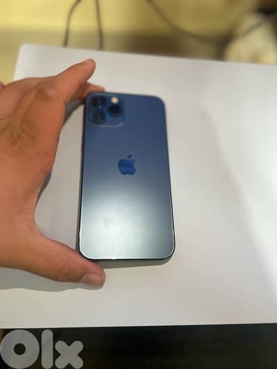 iphone 12 pro 256 GB NOT A SINGLE SCRATCH