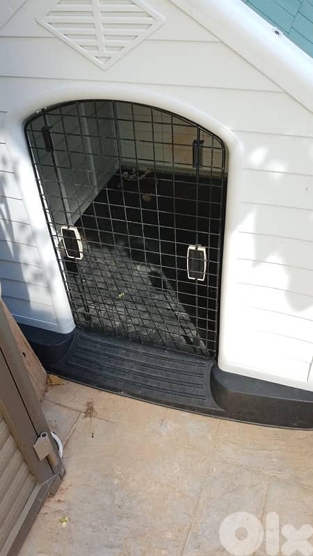 dog house xxl used like new 2