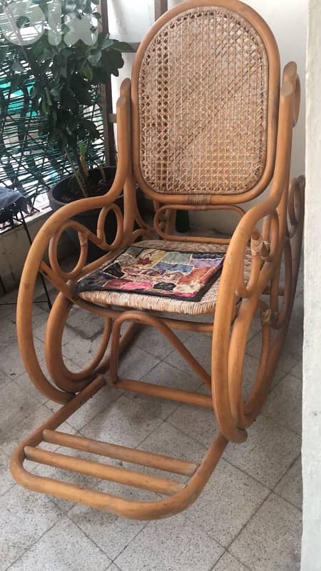 BAMBOO ROCKING CHAIR 1