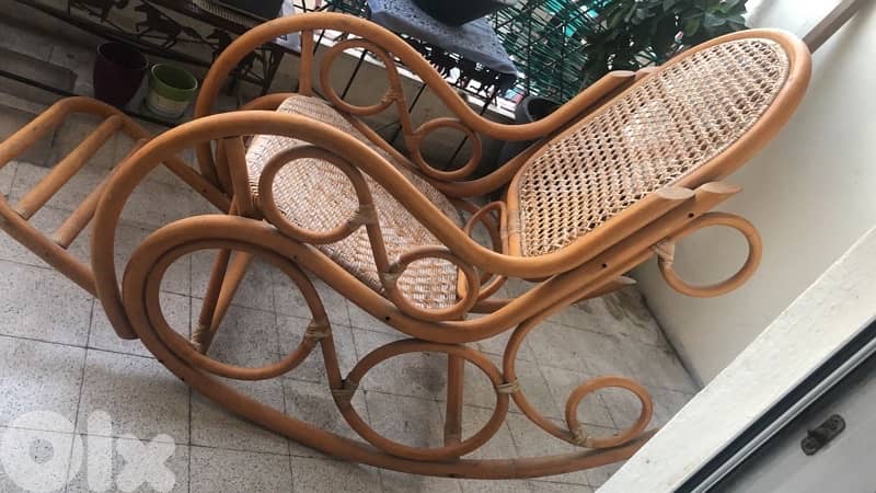 BAMBOO ROCKING CHAIR 3