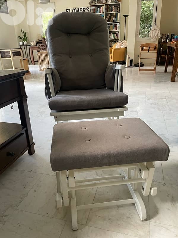 Nursing Chair 2