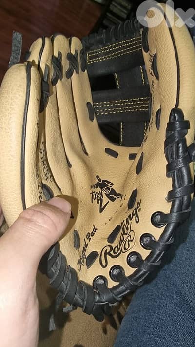 Baseball glove