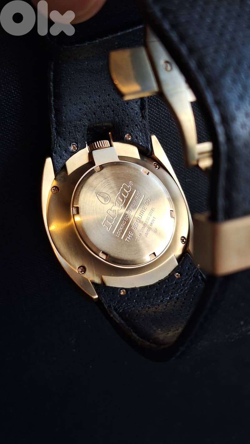 Nixon the Esquire CS 4