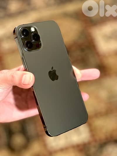 iphone 12pro max used bery clean