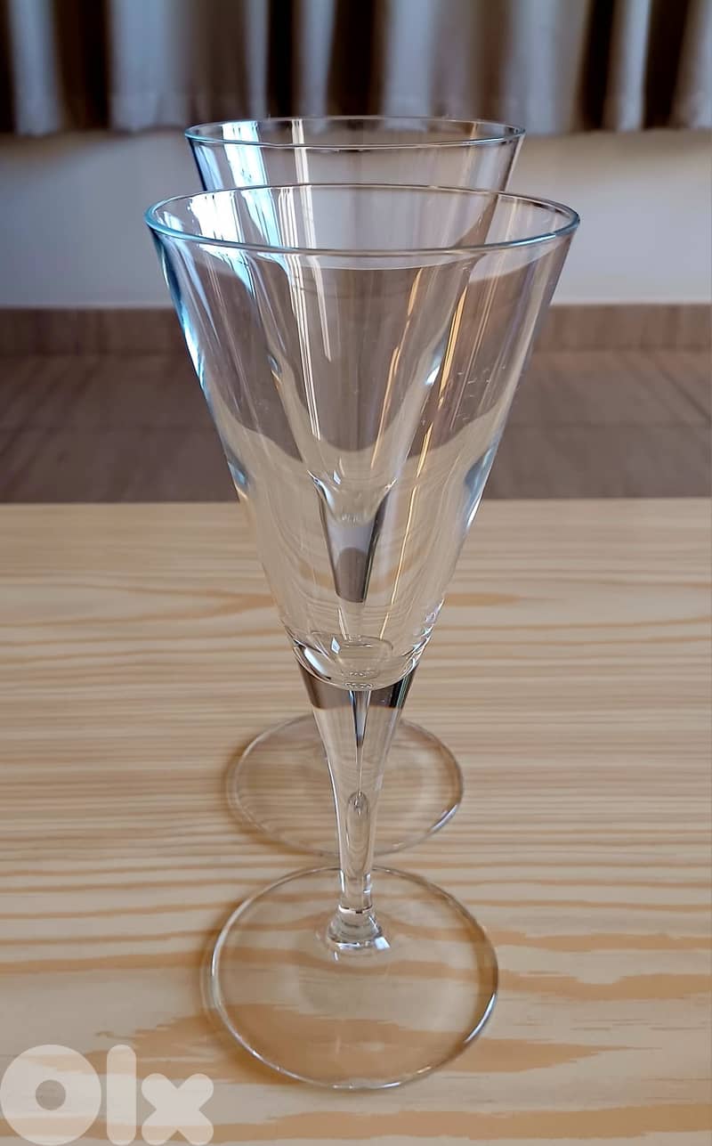 Bormioli Rocco Ypsilon Stem Glasses – 16-Piece Set 3