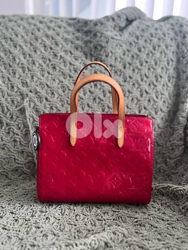 Louis Vuitton Purse 0